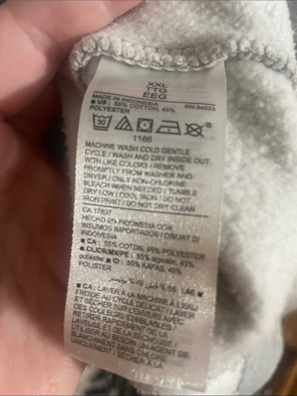 Old Navy Light Gray Boxy Crewneck Sweatshirt with Asymmetric Heart XXL - Picture 8 of 12